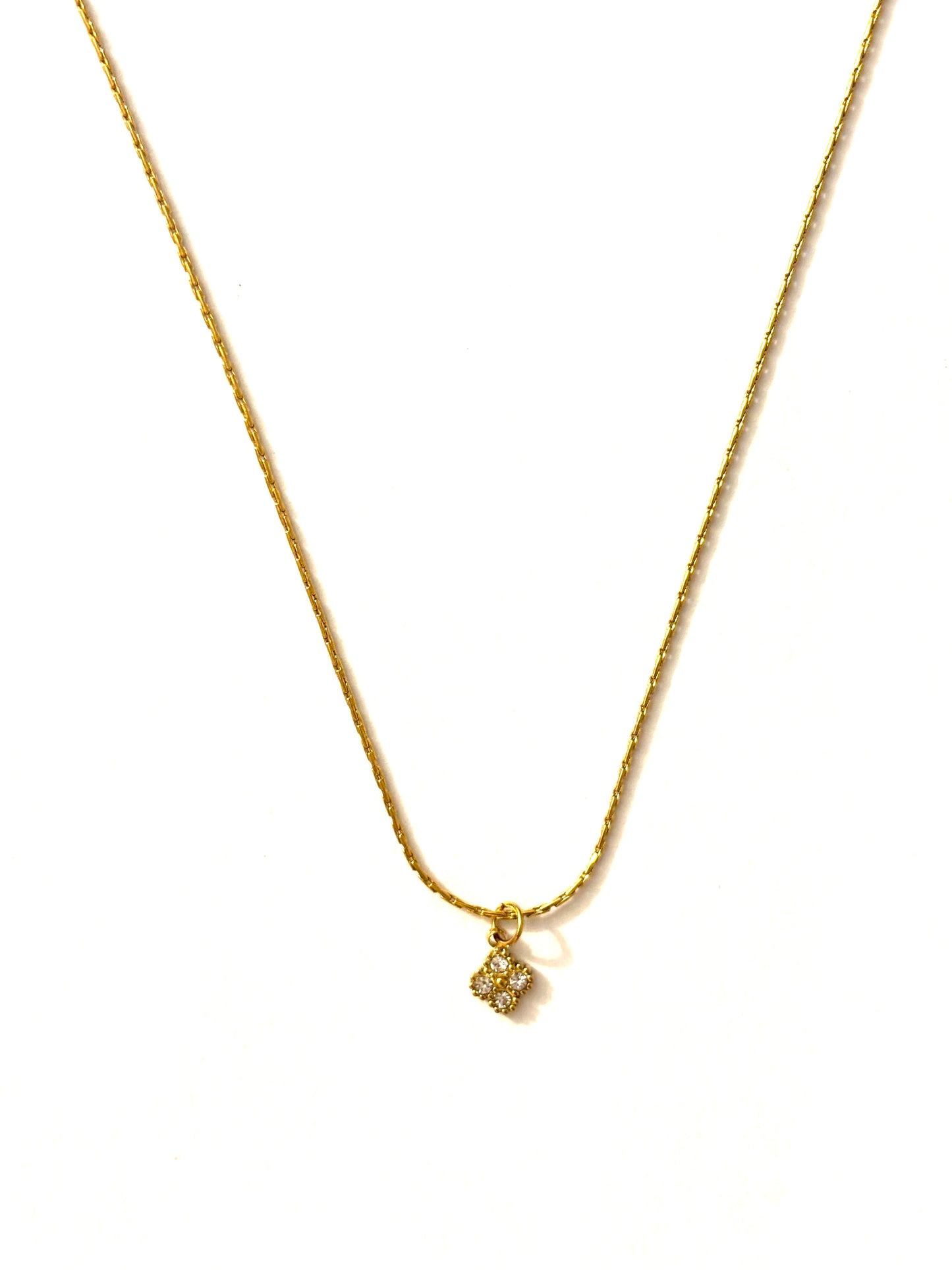 BABY CLOVER NECKLACE